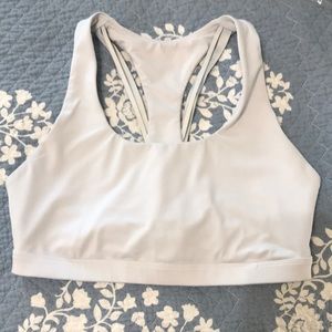 Fabletics Kessler sports bra. Size medium